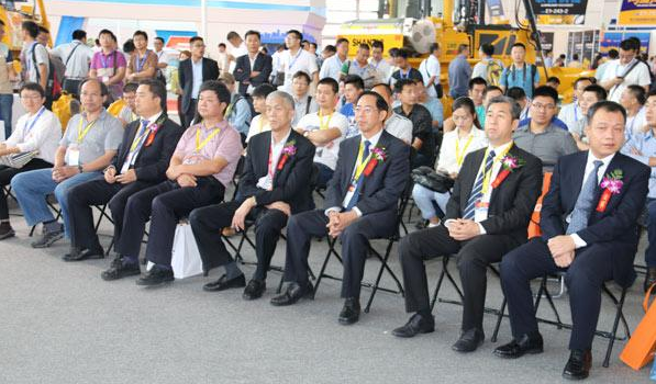 山推、混凝土、混凝土機(jī)械、混凝土機(jī)械應(yīng)用技術(shù)