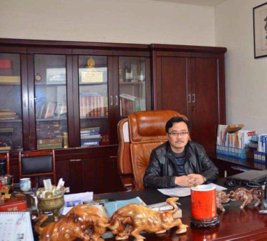 混凝土、倪文勇