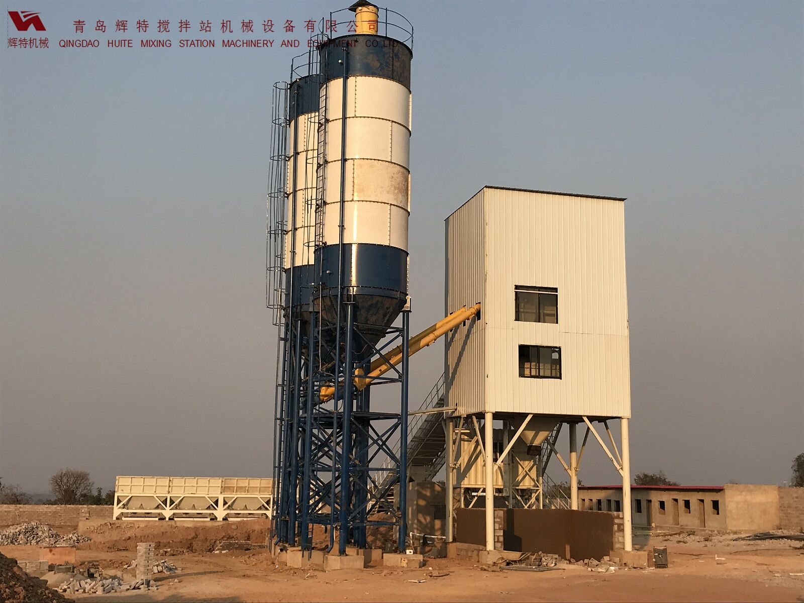 輝特混凝土攪拌站HZS120采用國(guó)內(nèi)外知名品牌，大大降低了設(shè)備故障率