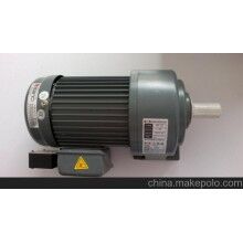  宜賓輕工機(jī)械常用三相立式減速馬達(dá)，萬(wàn)鑫GH28臥式齒輪減速電機(jī)熱賣(mài)