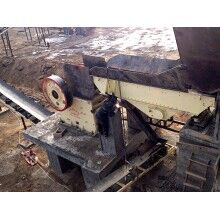 小型顎式破碎機(jī)，霸氣側(cè)漏碎石子